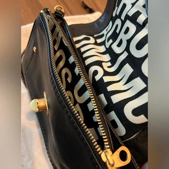 Marc by Marc Jacobs Totally Turnlock Crossbody Clutch - Picture 4 of 10